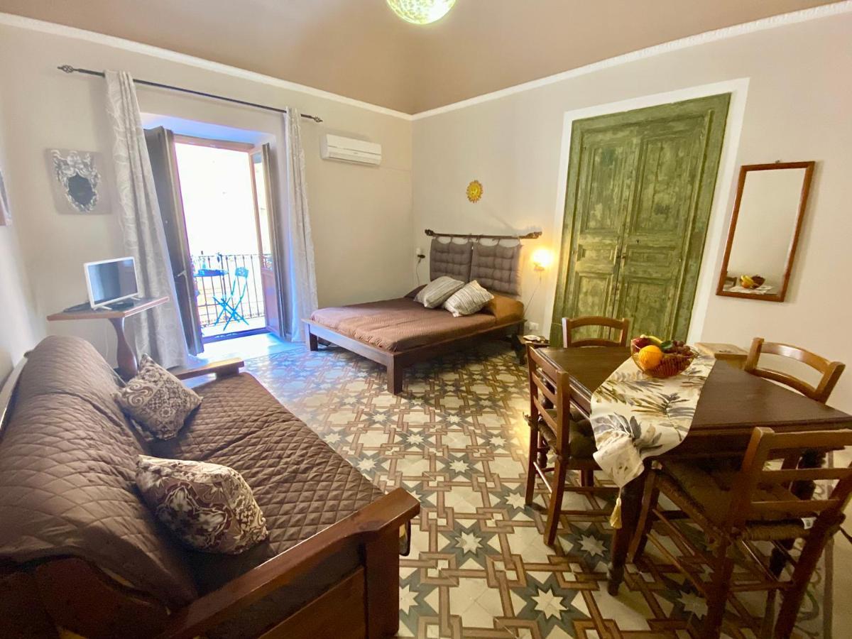 Maison Bordonaro Cefalu Bagian luar foto